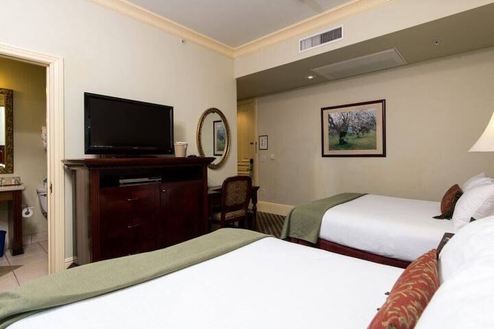Room 26 of 28
