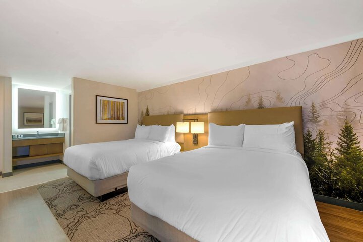 Room 18 of 32