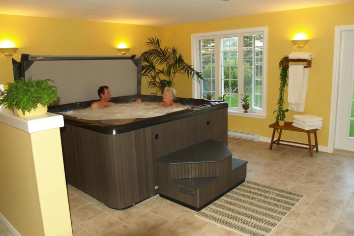 BAKERS CHEST B & B
