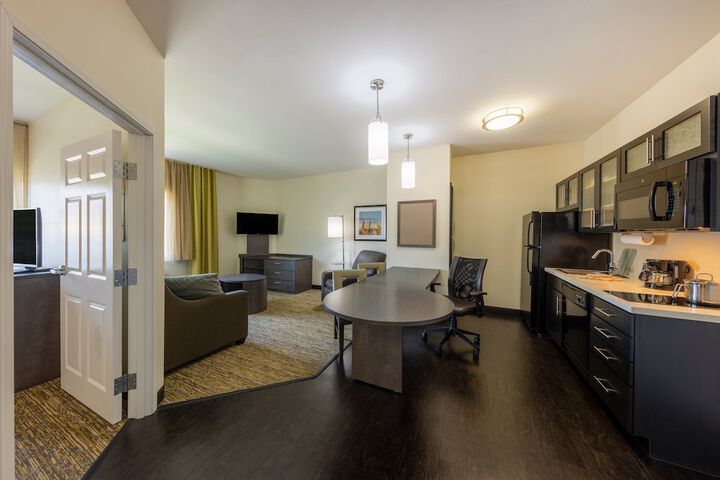 Room 14 of 28