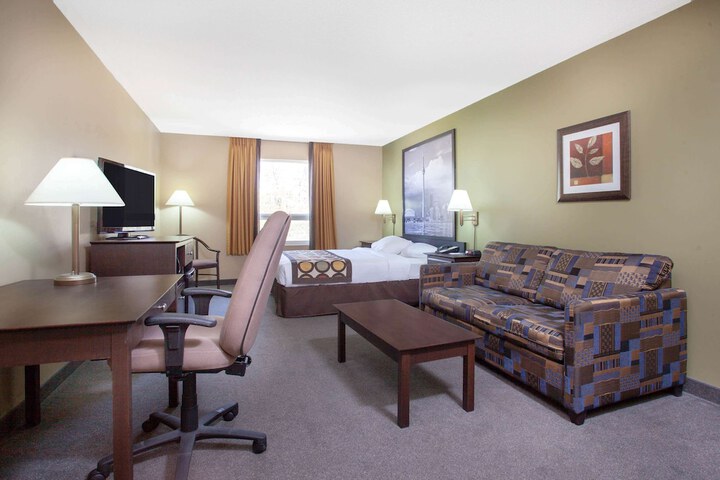 Room 11 of 21