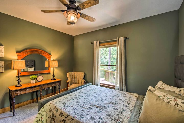 Tryon House w / Hot Tub - Near Equestrian Centers!