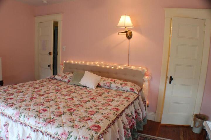 The White Birch Inn