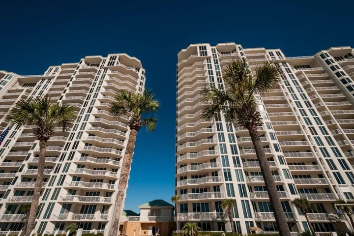 Silver Beach Towers 1102e by Destin Getaways
