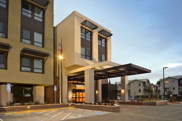 Hotel 3 of 36