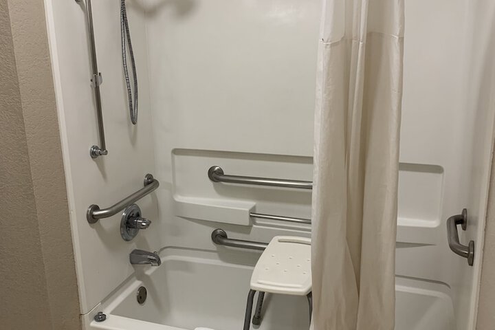 Room 30 of 39