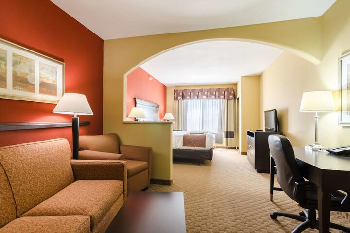 Room 26 of 84