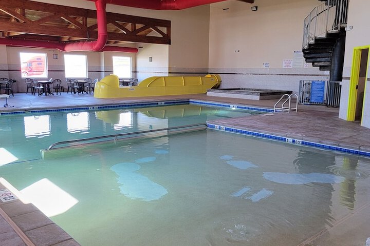 Pool 12 of 76