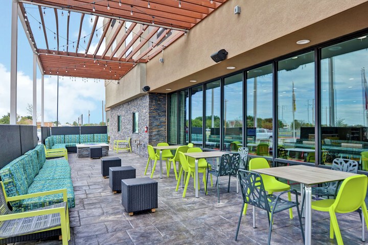 Terrace/Patio 42 of 45