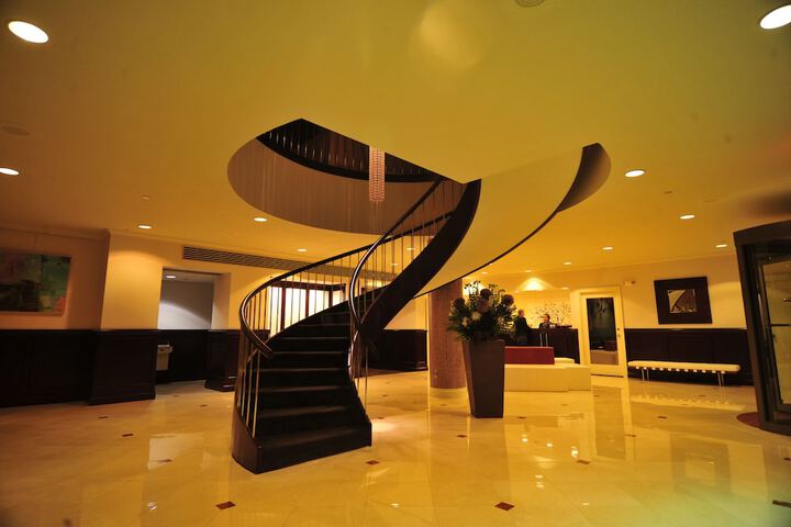 Hotel 2 of 41