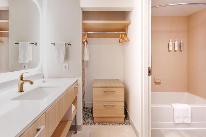 Homewood Suites by Hilton Rochester - Victor