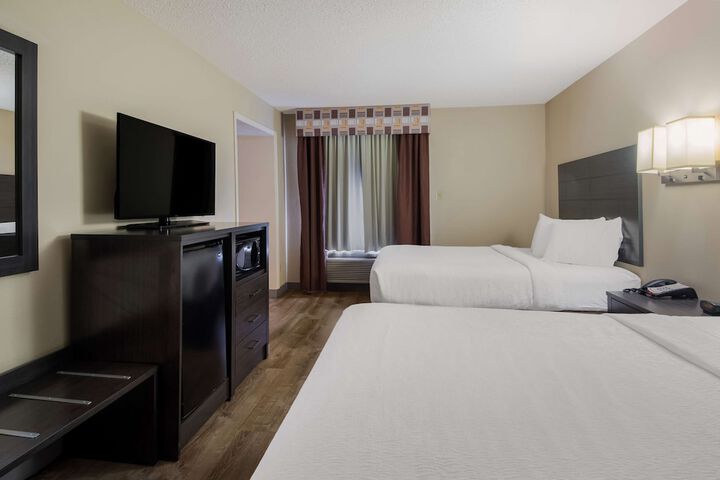 Room 15 of 34