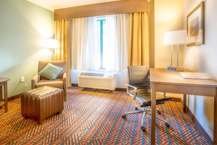Holiday Inn Express Wichita South by IHG