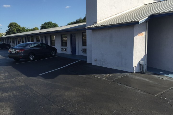 Property Grounds 28 of 31