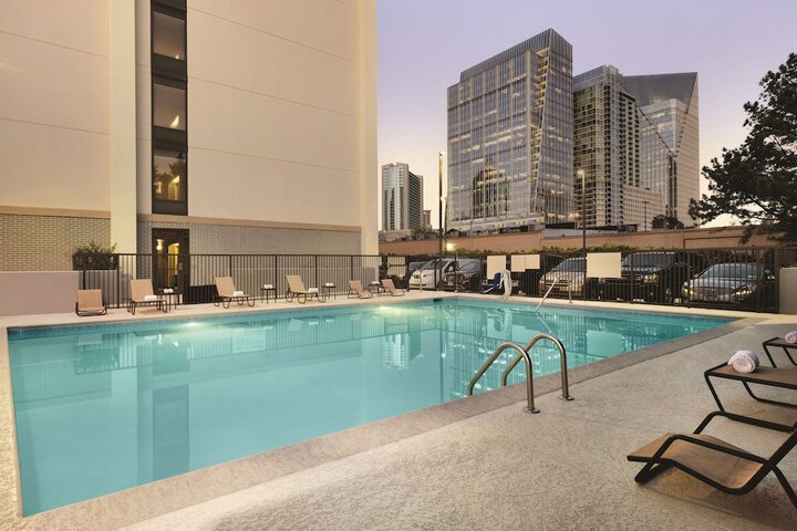 Hotel 4 of 30