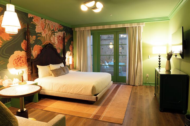 The Carlton Hotel Atascadero – Paso Robles, a Tribute Portfolio Hotel