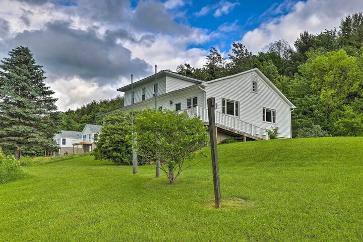 Private Retreat w / Deck: 1 Mi From Cowanesque Lake