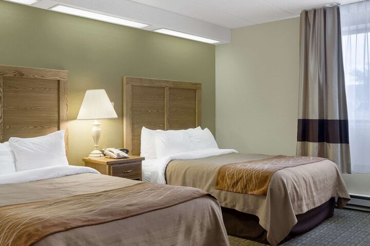 Room 17 of 36