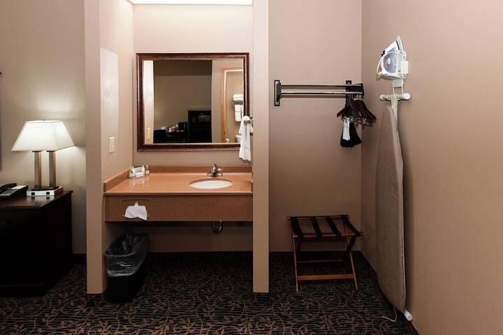 Room 41 of 118