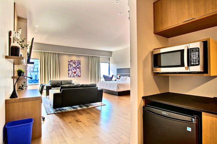 Room 44 of 112