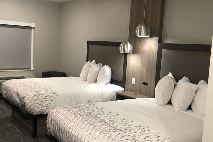 Room 15 of 19
