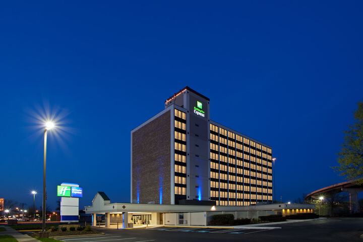 Hotel 3 of 54
