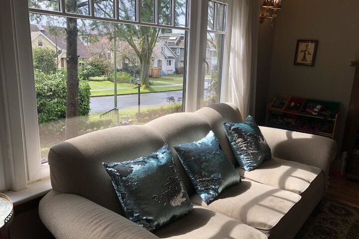 Room 12 of 28