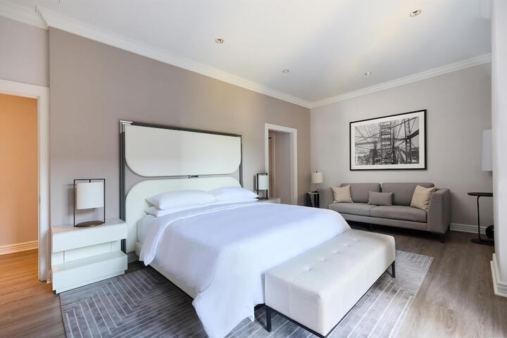 Hyatt Regency Chicago