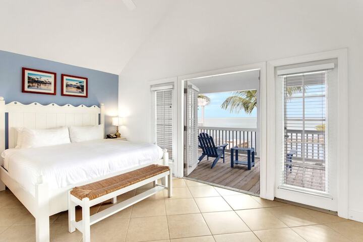 Tranquility Bay Beachfront Hotel and Resort