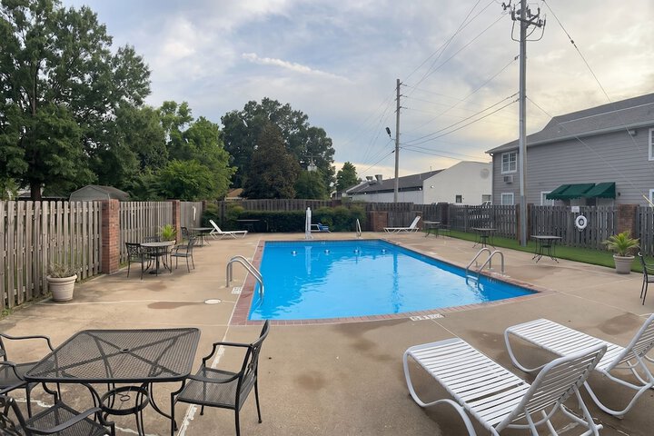Plantation Oaks Suites & Inn Millington
