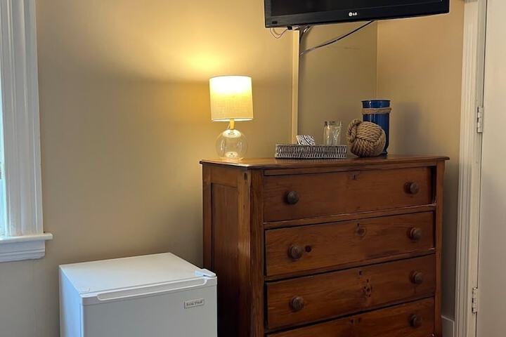 Room 26 of 99