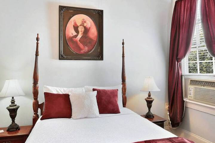 Room 29 of 65