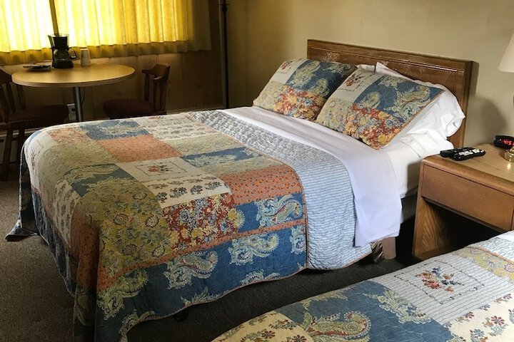 Royal Motel