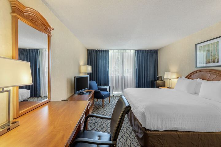 Room 18 of 32