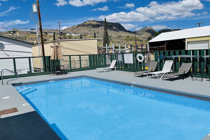 Pool 15 of 72