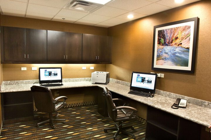 Business Center 66 of 66
