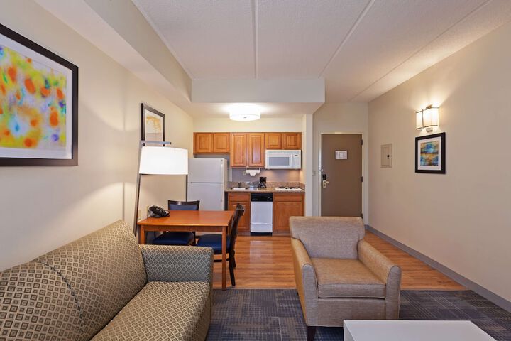 Room 17 of 35