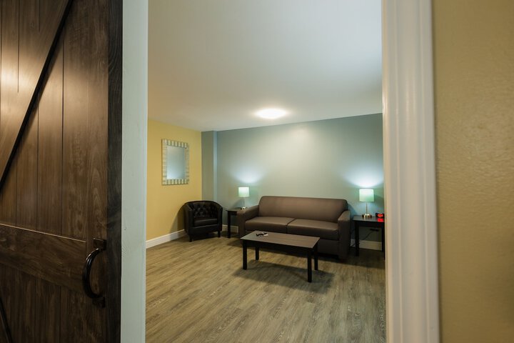 Room 22 of 60