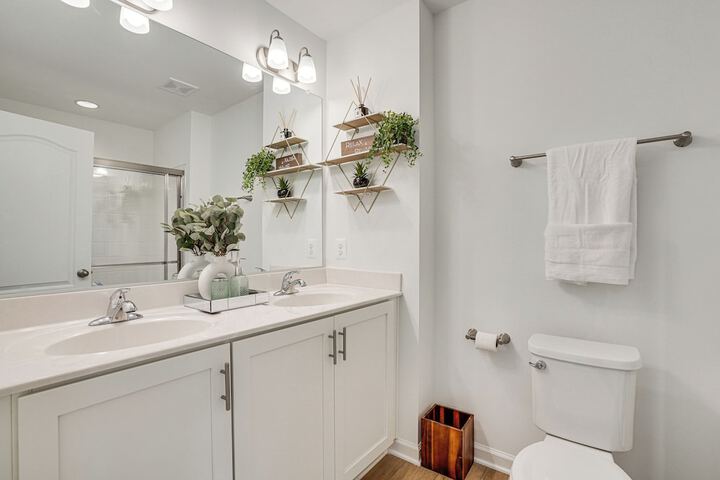 Great for Families! Townhome 9 Mi to Harpers Ferry