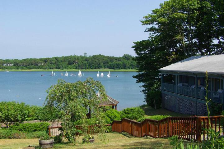 The Cove Motel