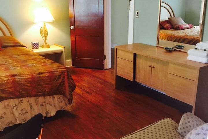 Room 62 of 82