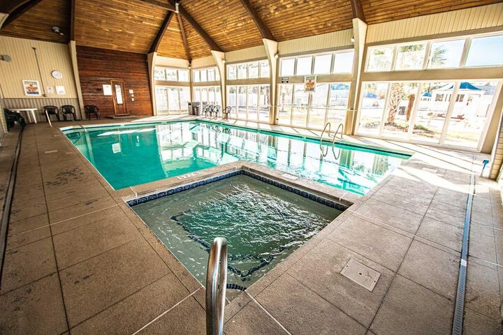 Pool 10 of 27