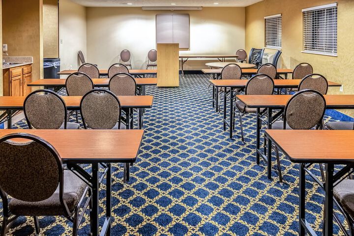 Quality Inn & Suites Seville