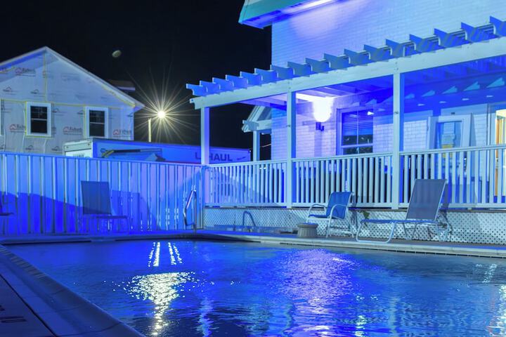 Ocean Sands Beach Boutique Inn - Stay at the Beach