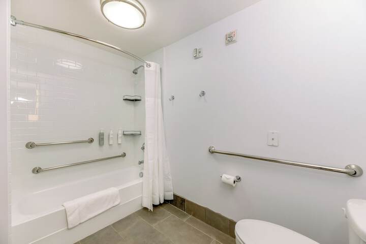 Hilton Garden Inn Outer Banks / Kitty Hawk