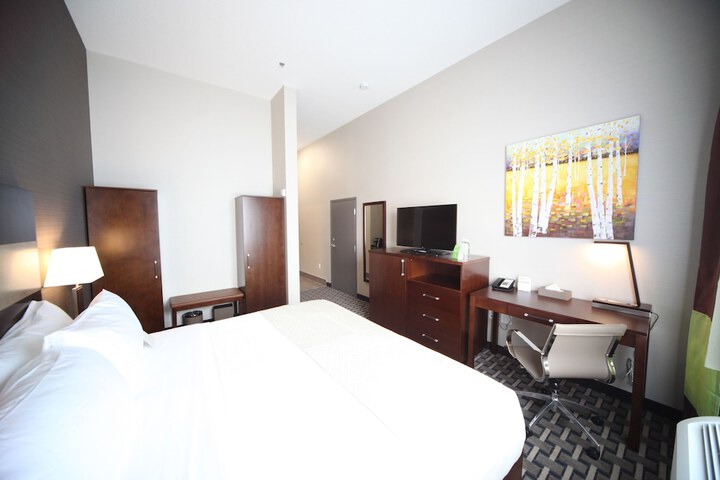Room 16 of 53
