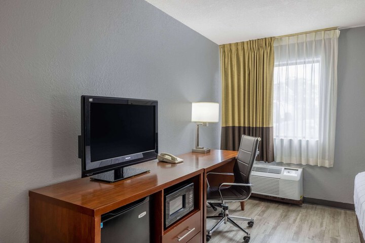 Room 20 of 43