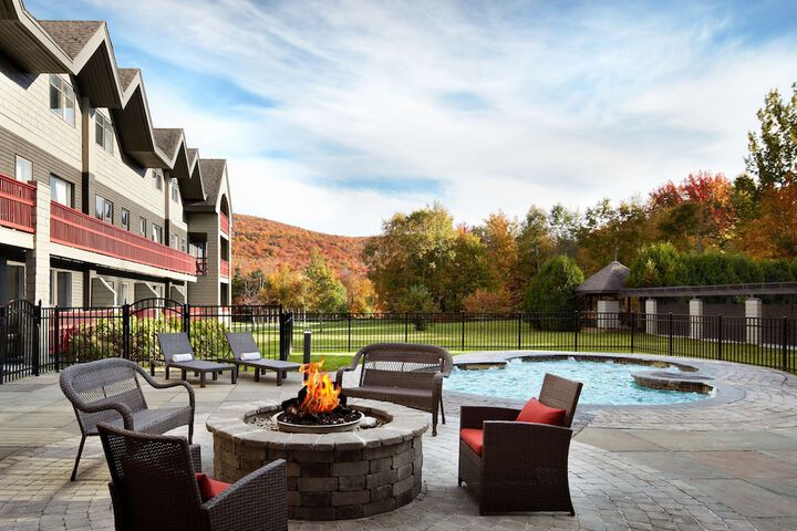 Killington Mountain Lodge Tapestry Collection by Hilton