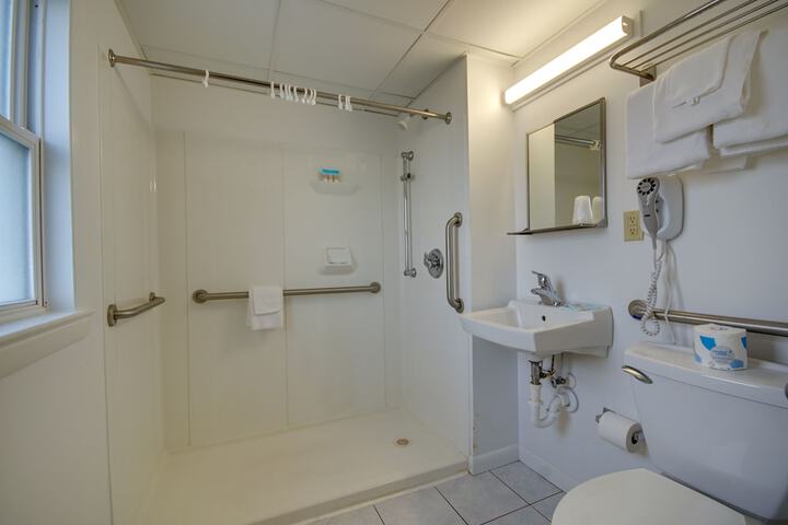 Room 20 of 28