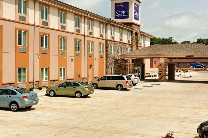 Hotel 2 of 35